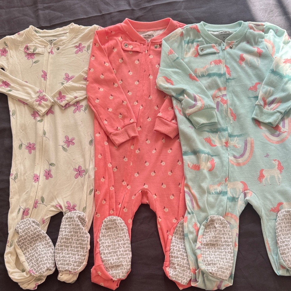 Carter's Cream, Pink, and Mint Kids Footies Set pyjamas 2y Carter’s